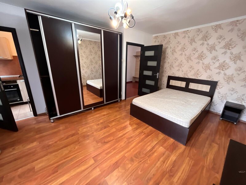 Mihai Bravu Dristor, Rond Alba Iulia, Rond Baba Novac.